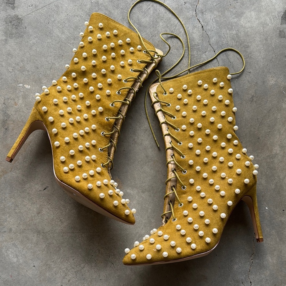 Stylish Mustard Lace-Up Heeled Boots